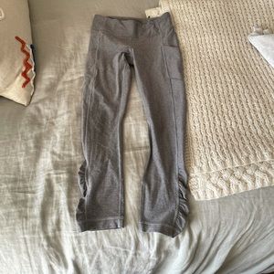 Lululemon grey leggings size 4